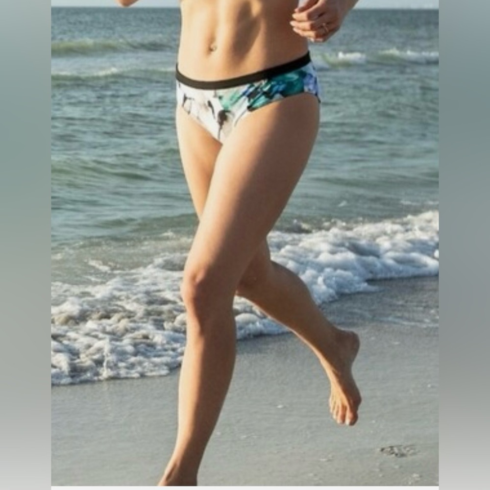 NWT CALIA BY CARRIE UNDERWOOD OCEAN IRIS BANDED BIKINI BOTTOM SIZE S